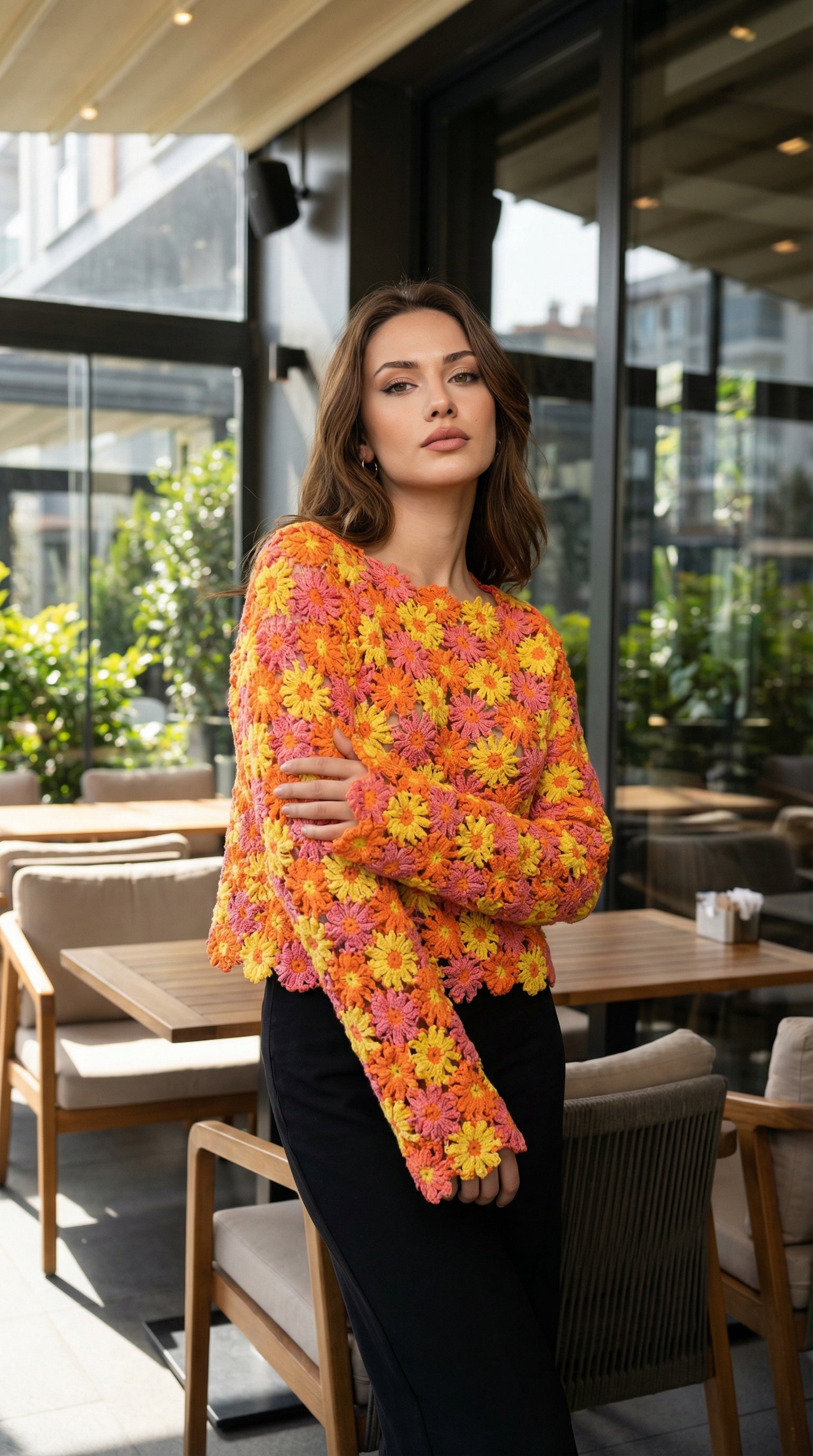 El Örgüsü Çiçek Motifli Kazak