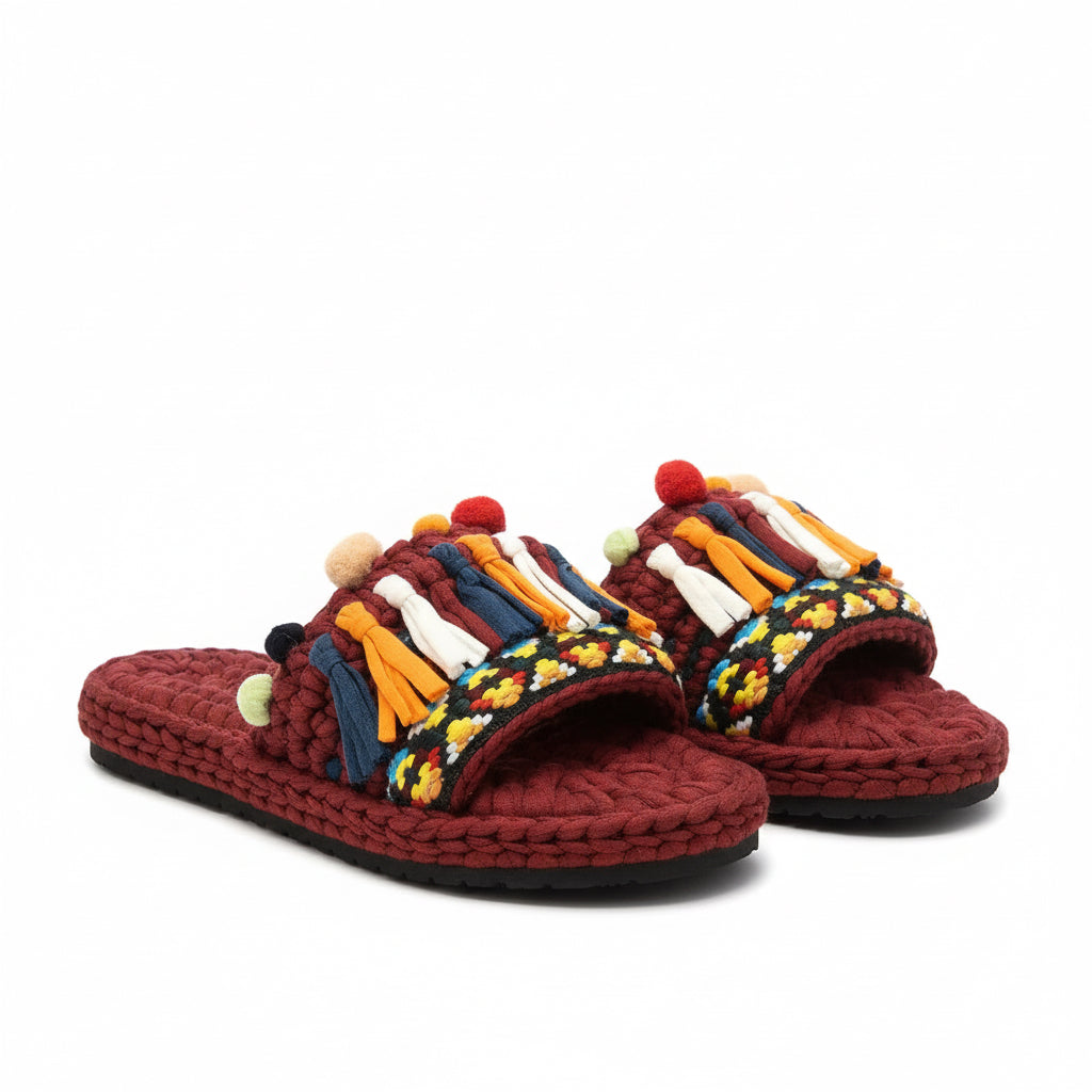 El Yapımı Terlik | Renkli Püskül ve Ponpon Detaylı