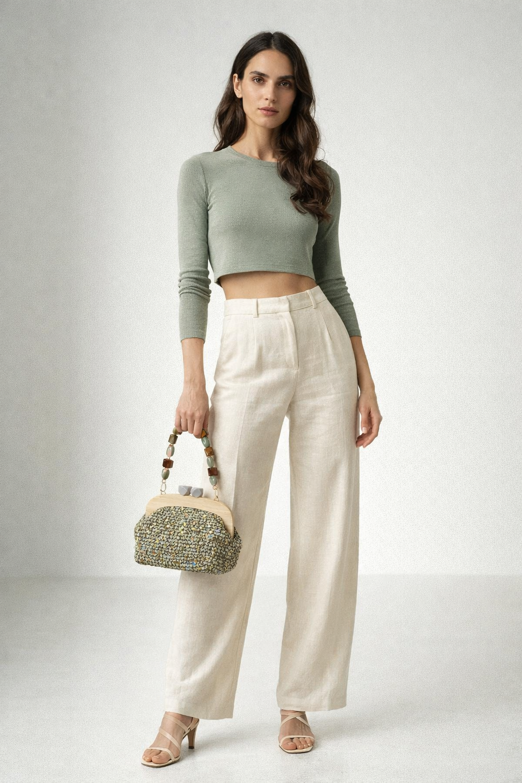 El Yapımı Orta Boy Örgü Çanta – Ahşap Saplı ve Taş Detaylı Tasarım